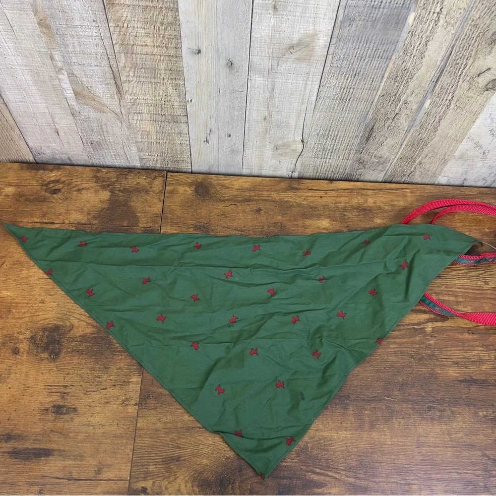 Crazy Horse Perfect Pooch Red & Green Banadana & Matching Leash